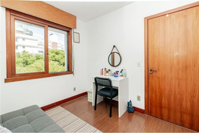 Imagem Apartamento com 2 Quartos à Venda, 117 m² em Moinhos De Vento - Porto Alegre