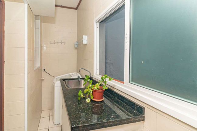 Imagem Apartamento com 3 Quartos à Venda, 100 m² em Petrópolis - Porto Alegre Imagem Apartamento com 3 Quartos à Venda, 100 m² em Petrópolis - Porto Alegre