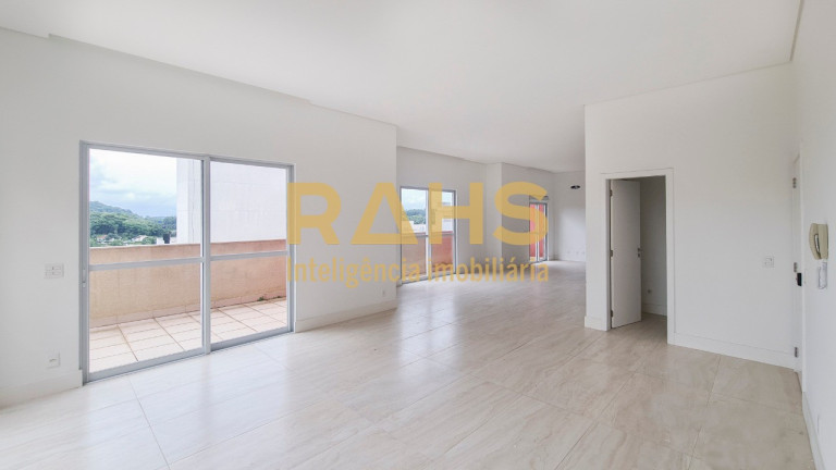 Cobertura com 3 Quartos à Venda, 288 m² em Atiradores - Joinville