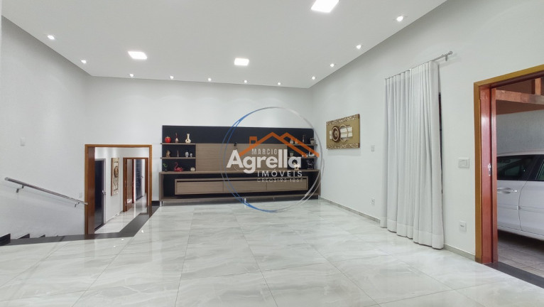 Imagem Casa com 4 Quartos à Venda, 263 m² em Jardim Bi-centenário - Mogi Mirim Imagem Casa com 4 Quartos à Venda, 263 m² em Jardim Bi-centenário - Mogi Mirim