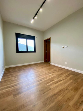 Imagem Casa com 3 Quartos à Venda, 220 m² em Jardim Das Colinas - São José Dos Campos Imagem Casa com 3 Quartos à Venda, 220 m² em Jardim Das Colinas - São José Dos Campos