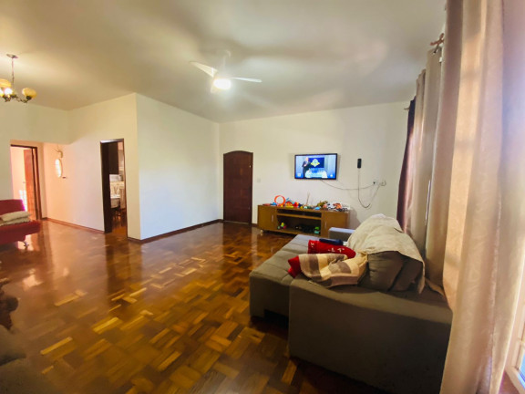 Imagem Casa com 3 Quartos à Venda, 300 m² em Centro - Tatuí Imagem Casa com 3 Quartos à Venda, 300 m² em Centro - Tatuí
