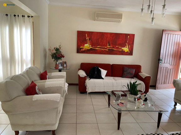 Imagem Casa com 3 Quartos à Venda, 318 m² em Trindade - Florianópolis Imagem Casa com 3 Quartos à Venda, 318 m² em Trindade - Florianópolis