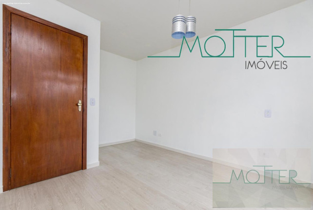 Imagem Casa com 3 Quartos à Venda, 105 m² em Pinheirinho - Curitiba