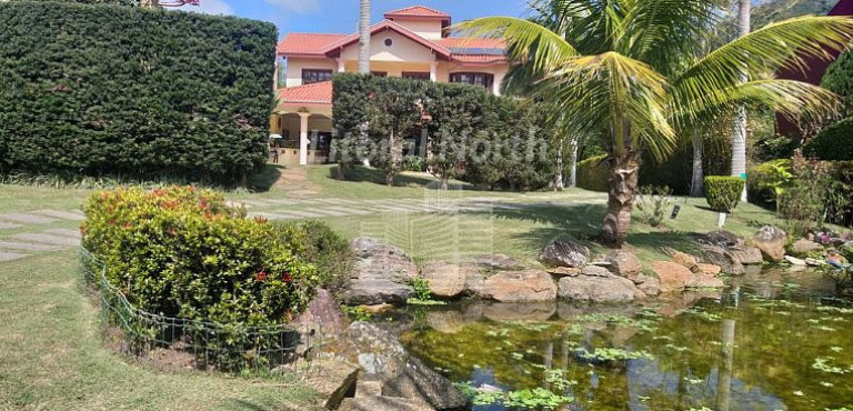 Imagem Casa com 4 Quartos à Venda, 351 m² em Taquaras - Balneário Camboriú Imagem Casa com 4 Quartos à Venda, 351 m² em Taquaras - Balneário Camboriú