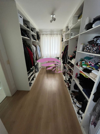 Imagem Casa com 4 Quartos à Venda, 264 m² em São Braz - Curitiba Imagem Casa com 4 Quartos à Venda, 264 m² em São Braz - Curitiba