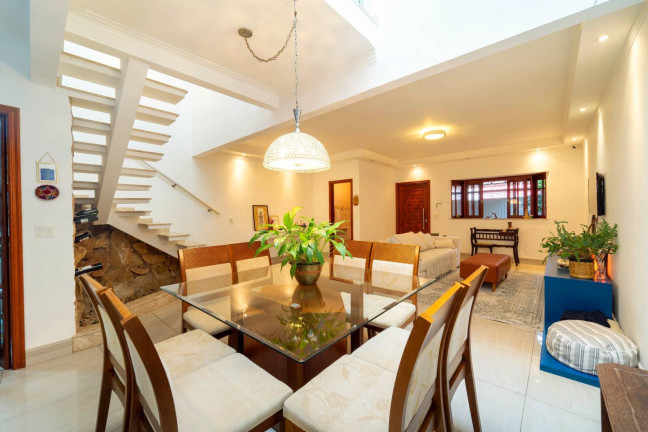 Imagem Casa com 2 Quartos à Venda, 300 m² em Jundiaí Imagem Casa com 2 Quartos à Venda, 300 m² em Jundiaí