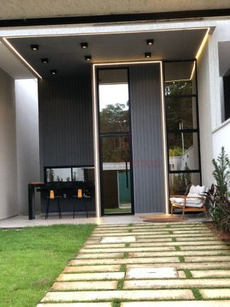 Imagem Casa com 4 Quartos à Venda, 140 m² em Urucunema - Eusébio Imagem Casa com 4 Quartos à Venda, 140 m² em Urucunema - Eusébio