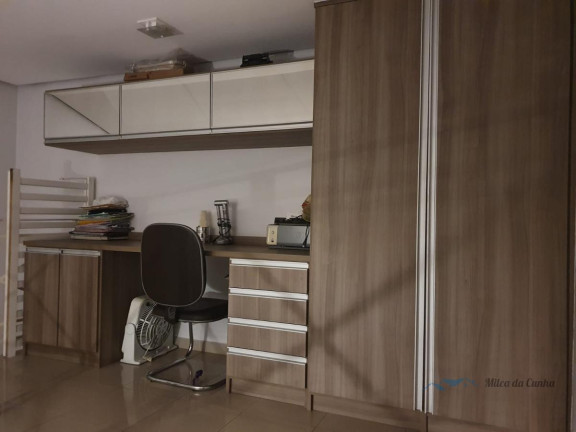 Imagem Casa com 3 Quartos à Venda, 220 m² em Vila Assunção - Santo André