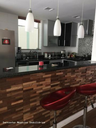 Casa com 4 Quartos à Venda, 255 m² em Cocotá - Rio De Janeiro