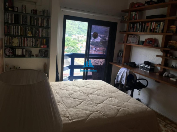 Imagem Casa com 4 Quartos à Venda, 400 m² em São Francisco - Niterói Imagem Casa com 4 Quartos à Venda, 400 m² em São Francisco - Niterói