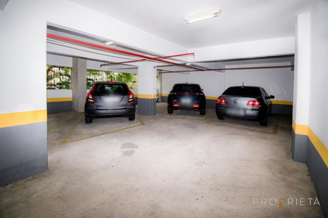 Imagem Apartamento com 2 Quartos à Venda,  em Humaitá - Rio De Janeiro