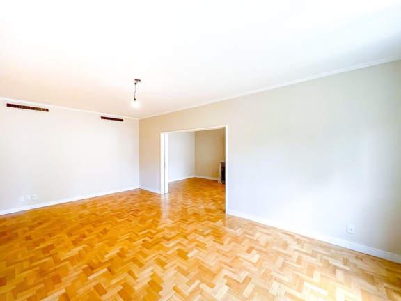 Imagem Imóvel com 4 Quartos à Venda, 226 m² em Moinhos De Vento - Porto Alegre Imagem Imóvel com 4 Quartos à Venda, 226 m² em Moinhos De Vento - Porto Alegre