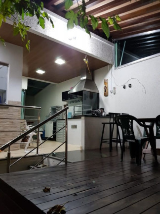 Imagem Casa com 3 Quartos à Venda, 123 m² em Tarumã - Manaus Imagem Casa com 3 Quartos à Venda, 123 m² em Tarumã - Manaus