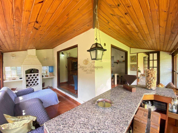 Imagem Casa com 5 Quartos à Venda, 1.814 m² em Albuquerque - Teresópolis Imagem Casa com 5 Quartos à Venda, 1.814 m² em Albuquerque - Teresópolis