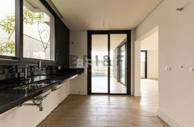 Imagem Casa com 3 Quartos à Venda, 272 m² em Moema - São Paulo Imagem Casa com 3 Quartos à Venda, 272 m² em Moema - São Paulo