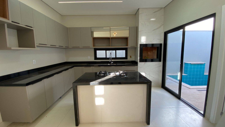 Imagem Casa com 3 Quartos à Venda, 148 m² em Tijucal - Cuiabá Imagem Casa com 3 Quartos à Venda, 148 m² em Tijucal - Cuiabá