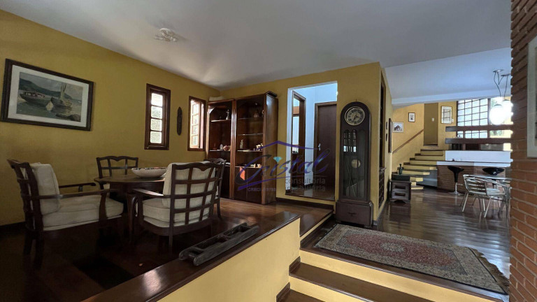 Imagem Casa com 3 Quartos à Venda, 324 m² em Granja Viana - Cotia Imagem Casa com 3 Quartos à Venda, 324 m² em Granja Viana - Cotia