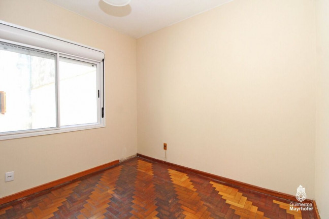 Imagem Imóvel com 2 Quartos à Venda, 79 m² em Santa Cecília - Porto Alegre Imagem Imóvel com 2 Quartos à Venda, 79 m² em Santa Cecília - Porto Alegre