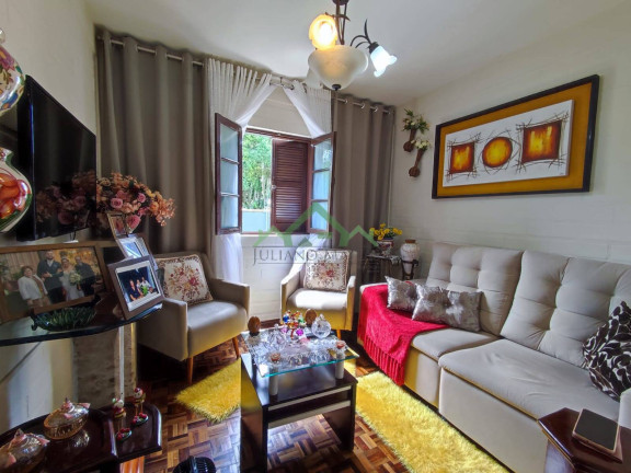 Imagem Casa com 3 Quartos à Venda, 210 m² em Costeira - Balneário Barra Do Sul Imagem Casa com 3 Quartos à Venda, 210 m² em Costeira - Balneário Barra Do Sul