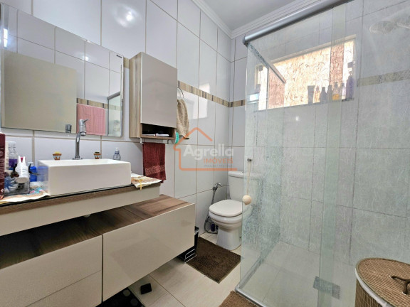 Imagem Casa com 3 Quartos à Venda, 250 m² em Vila São José - Mogi Mirim