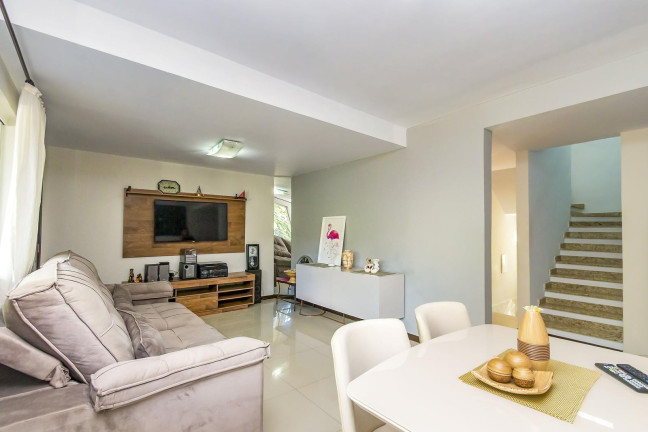 Imagem Sobrado com 3 Quartos à Venda, 154 m² em Santa Felicidade - Curitiba
