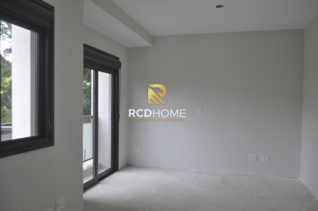 Imagem Casa com 3 Quartos à Venda, 176 m² em Bom Retiro - Curitiba Imagem Casa com 3 Quartos à Venda, 176 m² em Bom Retiro - Curitiba