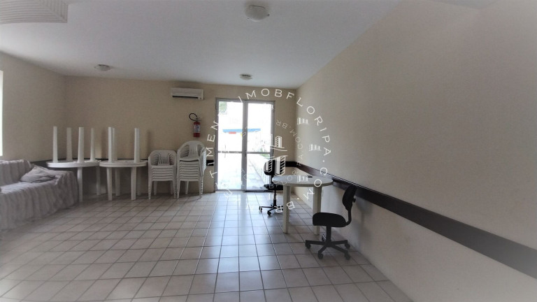 Imagem Apartamento com 1 Quarto à Venda, 37 m² em Centro - Florianópolis Imagem Apartamento com 1 Quarto à Venda, 37 m² em Centro - Florianópolis