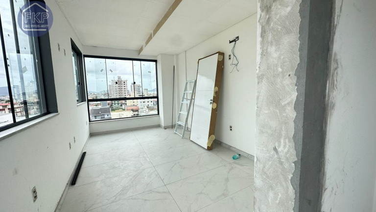 Imagem Cobertura com 3 Quartos à Venda, 170 m² em Centro - Navegantes