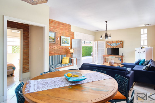 Imagem Casa com 3 Quartos à Venda, 21.800 m² em Centro - Ubatuba