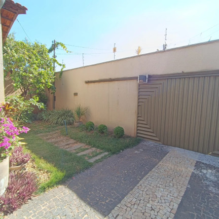 Imagem Casa com 3 Quartos à Venda, 212 m² em Parque Flamboyant - Aparecida De Goiania Imagem Casa com 3 Quartos à Venda, 212 m² em Parque Flamboyant - Aparecida De Goiania