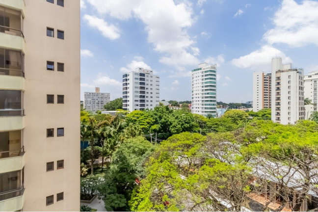 Imagem Imóvel com 3 Quartos à Venda, 115 m² em Moema - São Paulo