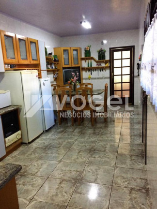 Imagem Casa com 3 Quartos à Venda, 244 m² em Primavera - Novo Hamburgo Imagem Casa com 3 Quartos à Venda, 244 m² em Primavera - Novo Hamburgo