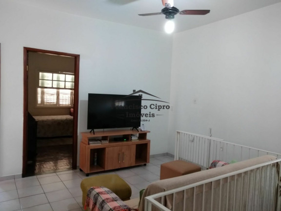 Imagem Sobrado com 6 Quartos à Venda, 323 m² em Centro - Guaratinguetá Imagem Sobrado com 6 Quartos à Venda, 323 m² em Centro - Guaratinguetá