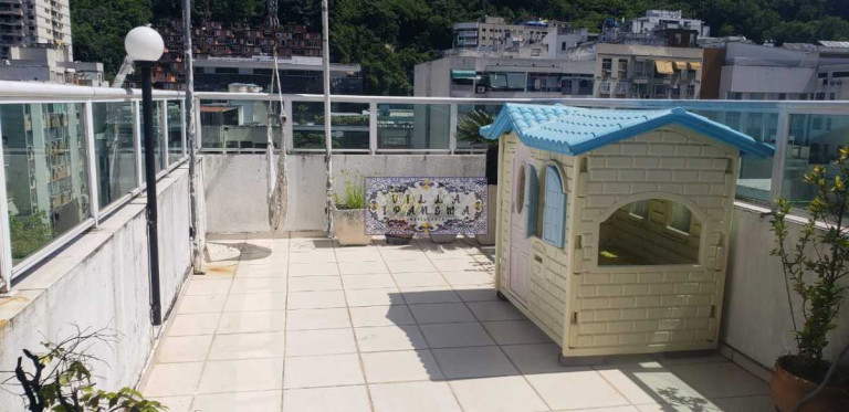 Imagem Cobertura com 3 Quartos à Venda, 147 m² em Humaitá - Rio De Janeiro Imagem Cobertura com 3 Quartos à Venda, 147 m² em Humaitá - Rio De Janeiro