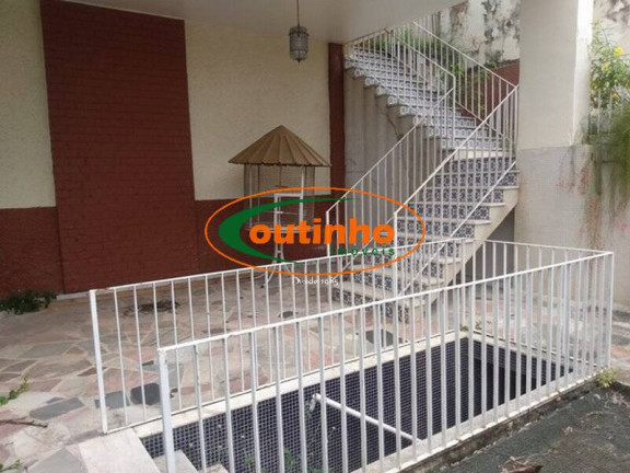 Imagem Casa com 3 Quartos à Venda, 500 m² em Grajaú - Rio De Janeiro Imagem Casa com 3 Quartos à Venda, 500 m² em Grajaú - Rio De Janeiro