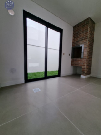 Imagem Casa com 2 Quartos à Venda, 73 m² em Cachoeira Do Bom Jesus - Florianópolis