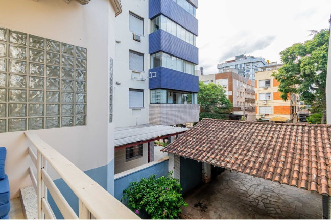 Imagem Casa com 3 Quartos à Venda, 255 m² em Petrópolis - Porto Alegre Imagem Casa com 3 Quartos à Venda, 255 m² em Petrópolis - Porto Alegre