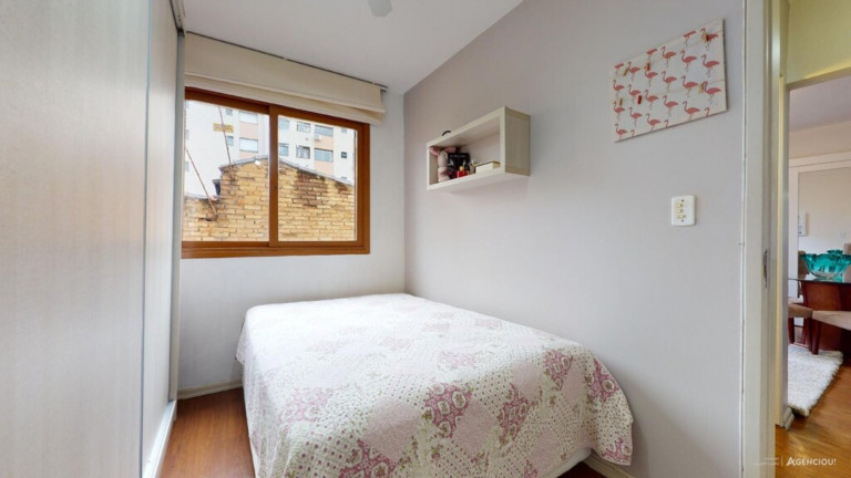 Imagem Imóvel com 1 Quarto à Venda, 35 m² em Petrópolis - Porto Alegre Imagem Imóvel com 1 Quarto à Venda, 35 m² em Petrópolis - Porto Alegre