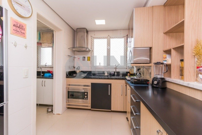 Imagem Apartamento com 2 Quartos à Venda, 77 m² em Petrópolis - Porto Alegre