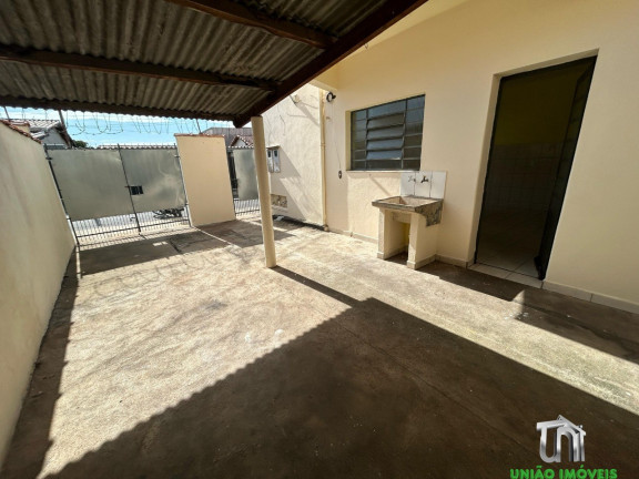 Imagem Casa com 2 Quartos para Alugar, 100 m² em Vila David - Bragança Paulista Imagem Casa com 2 Quartos para Alugar, 100 m² em Vila David - Bragança Paulista