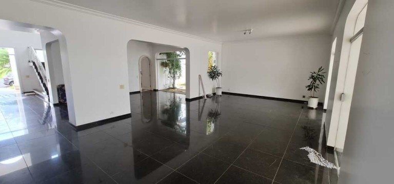 Imagem Casa com 5 Quartos à Venda,  em Jardim Acapulco - Guarujá