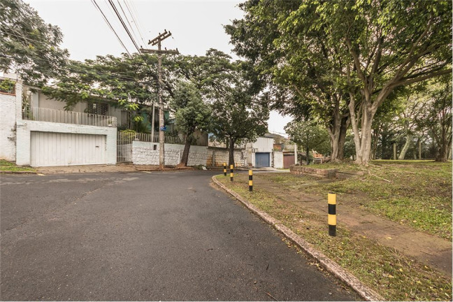 Imagem Casa com 4 Quartos à Venda, 201 m² em Santa Tereza - Porto Alegre Imagem Casa com 4 Quartos à Venda, 201 m² em Santa Tereza - Porto Alegre