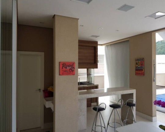 Imagem Casa com 3 Quartos à Venda, 345 m² em Centro Comercial Jubran - Barueri Imagem Casa com 3 Quartos à Venda, 345 m² em Centro Comercial Jubran - Barueri