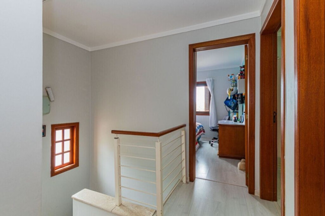 Imagem Casa de Condomínio com 3 Quartos à Venda, 168 m² em Santo Antônio - Porto Alegre Imagem Casa de Condomínio com 3 Quartos à Venda, 168 m² em Santo Antônio - Porto Alegre