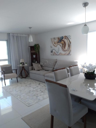 Imagem Imóvel com 3 Quartos à Venda, 230 m² em Glória - Macaé Imagem Imóvel com 3 Quartos à Venda, 230 m² em Glória - Macaé