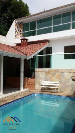 Sobrado com 5 Quartos à Venda,  em Vila Floresta - Santo André