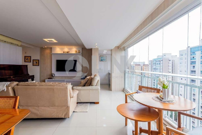 Imagem Apartamento com 3 Quartos à Venda, 125 m² em Jardim Europa - Porto Alegre