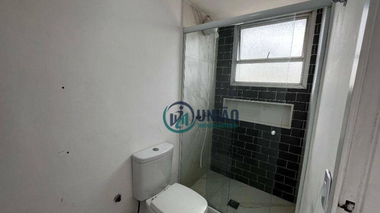 Imagem Apartamento com 4 Quartos à Venda, 140 m² em Ingá - Niterói
