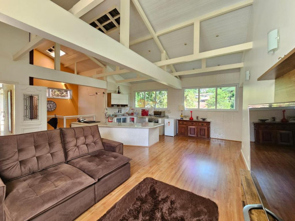 Imagem Casa com 4 Quartos à Venda, 400 m² em Comary - Teresópolis Imagem Casa com 4 Quartos à Venda, 400 m² em Comary - Teresópolis